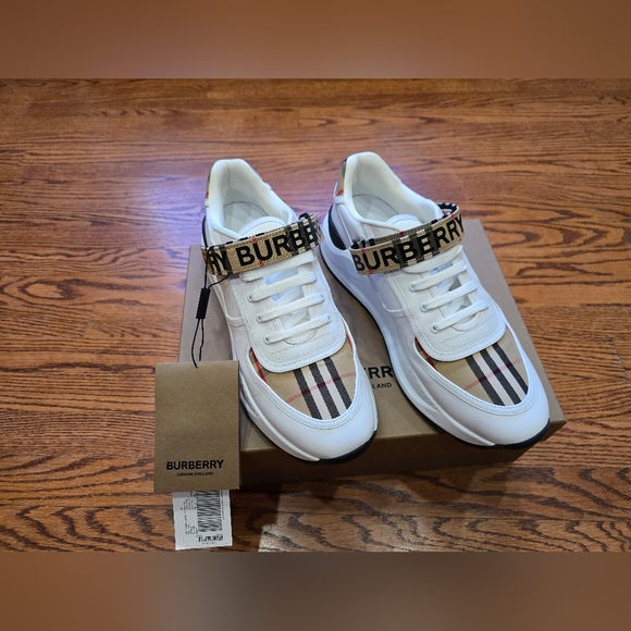 Mens Burberry White and Plaid Sneakers size EU-45 - Picture 1 of 7